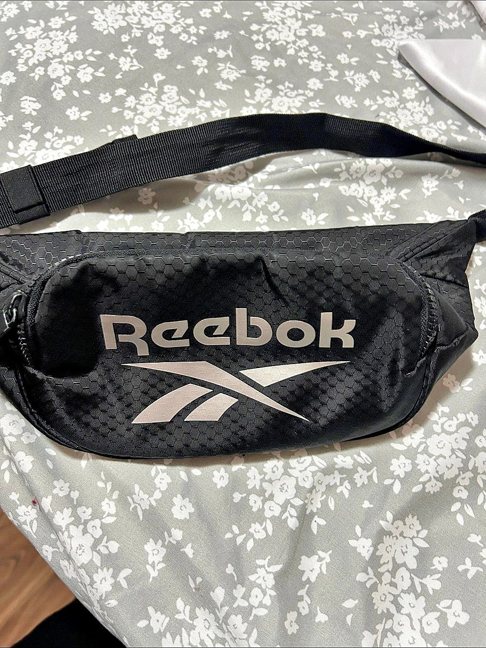 Reebok Crossbody Belt Bag in Black